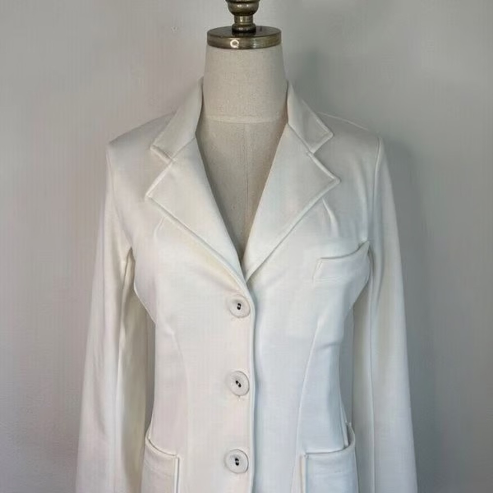 Suzie Kondi soft stretch Elegant ivory Women's Blazer